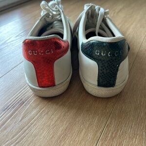 Sneakers in White with Red and Green Details